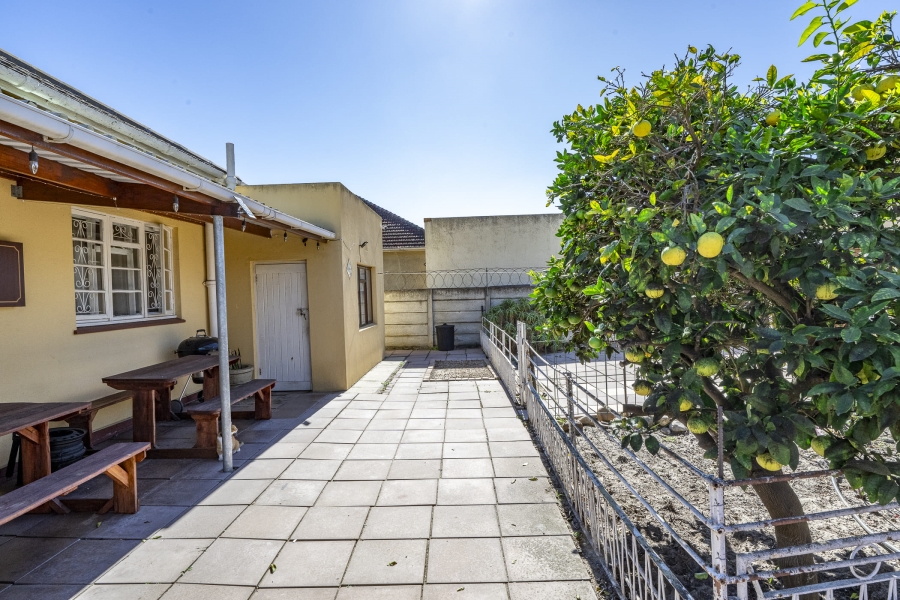 4 Bedroom Property for Sale in Kempenville Western Cape